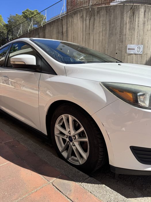 Ford focus 2015 se