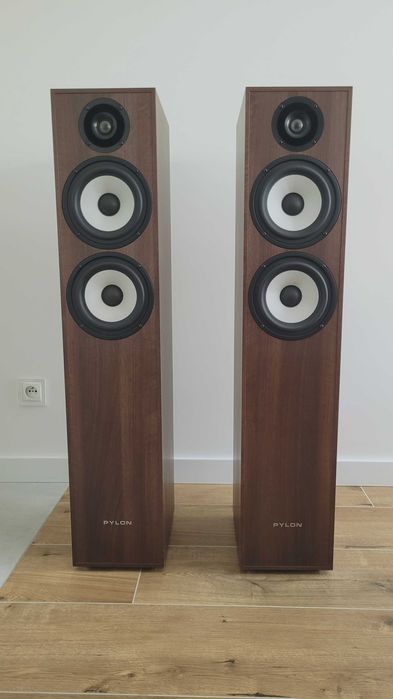Kolumny Pylon Audio Pearl 25 Orzech