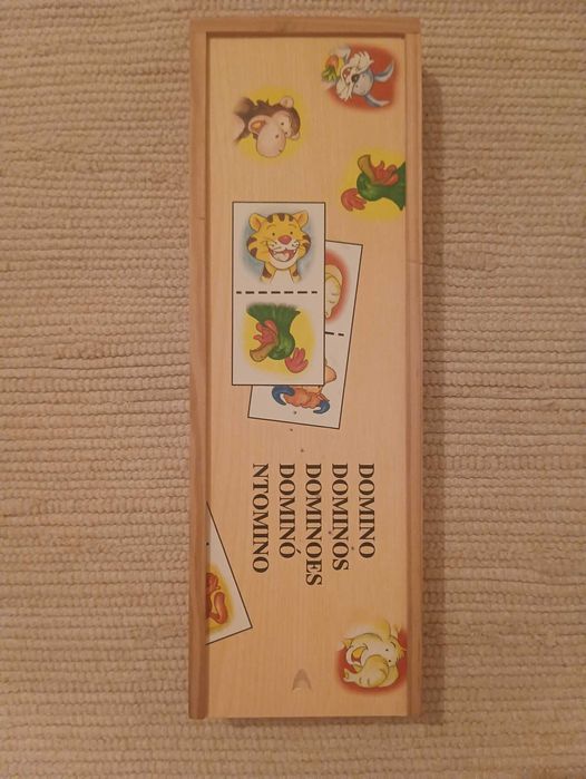 4 Jogos Didáticos em Madeira usados em Muito Bom Estado Valor Unit.