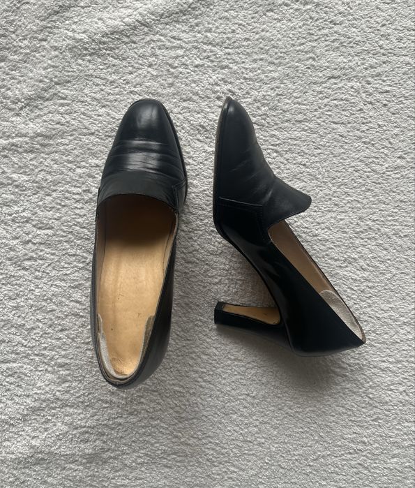 Skórzane Włoskie buty damskie na obcasie 36