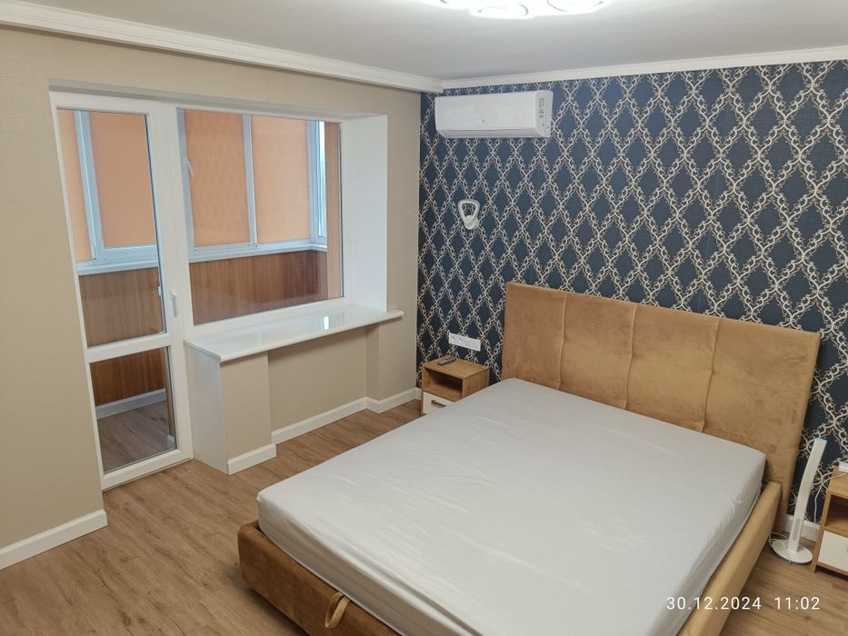 Квартира 4 комнатная  100м.кв. новый ремонт мебель техника