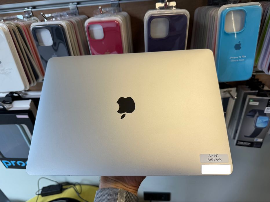 Macbook Air 13 M1 8Gb/512Gb Silver