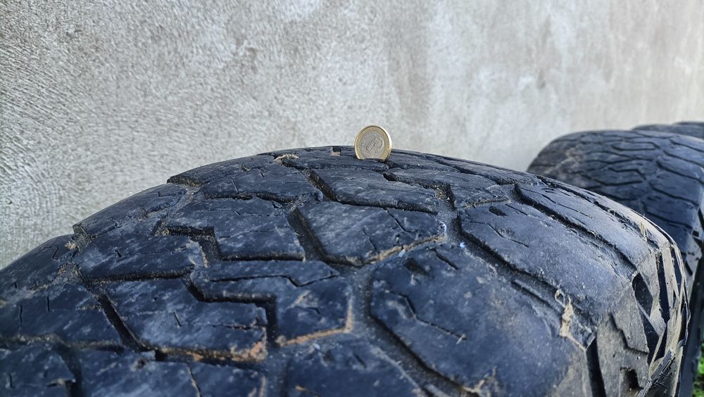 4 pneus Maxxis RAZR