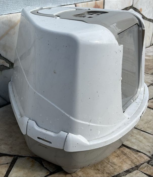 Caixa de canto para gatos