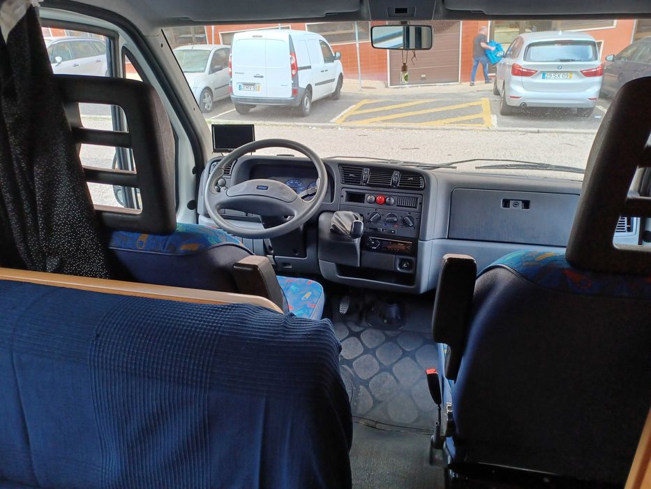 Autocaravana Familiar Chausson Fiat Ducato 2.8 JTD — 6 Lugares, Solar, WC, Duche e Toldo