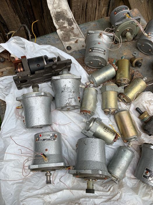 Електромотори маленькі з авіації одним лотом