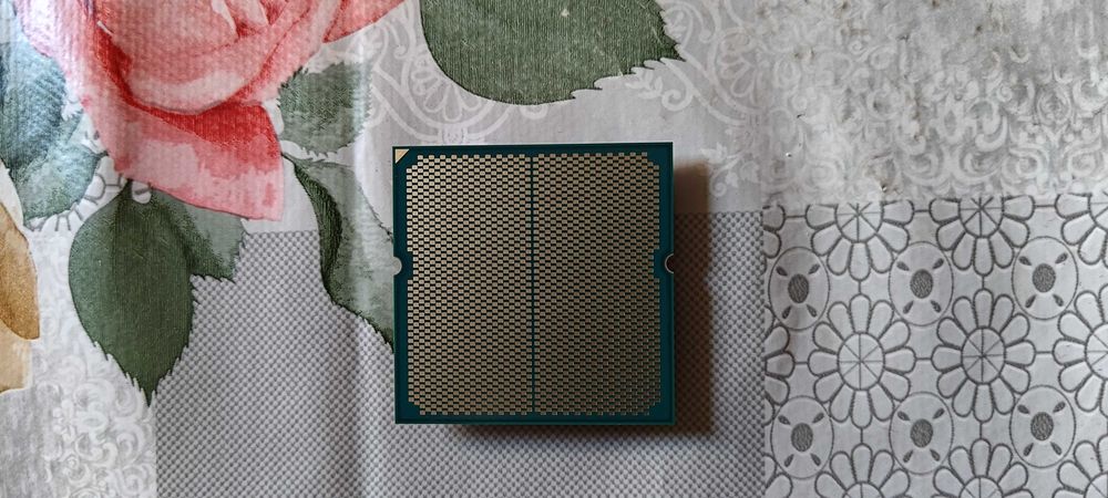 Procesor Ryzen 7700X