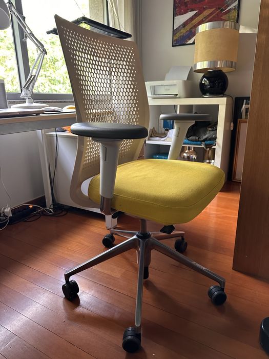 Cadeira Vitra ID Chair