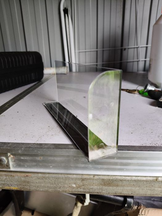 Przegródki plastikowe z magnesem.