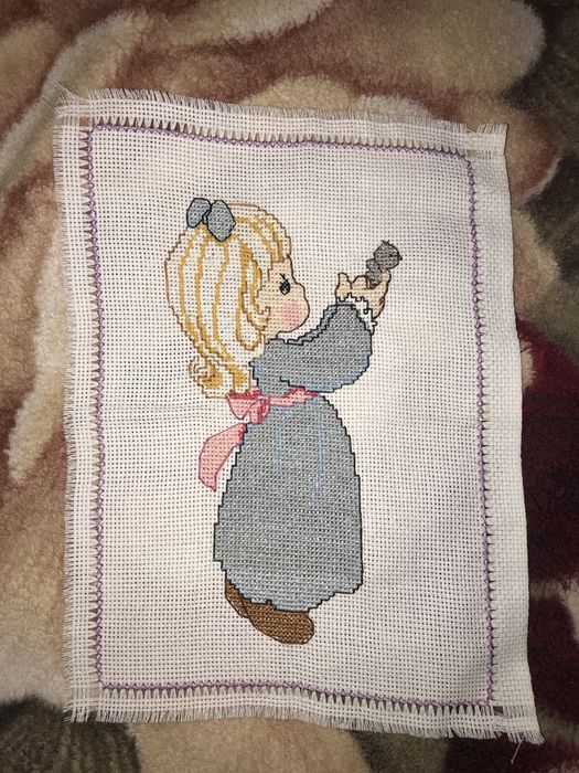 Haft krzyzykowy dziewczynka