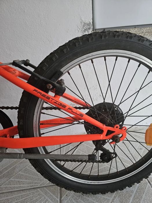 Khattab fernandes manu