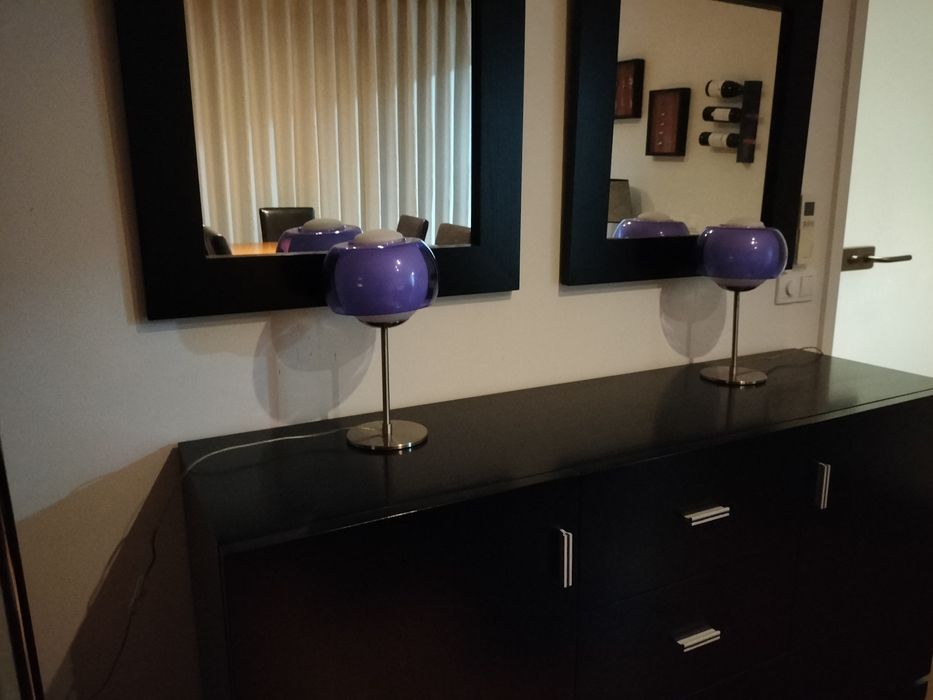 Dois candeeiros de mesa
