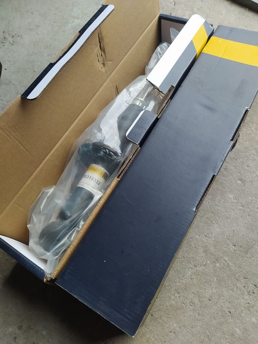 Амортизатори задні Mitsubishi Lancer 10