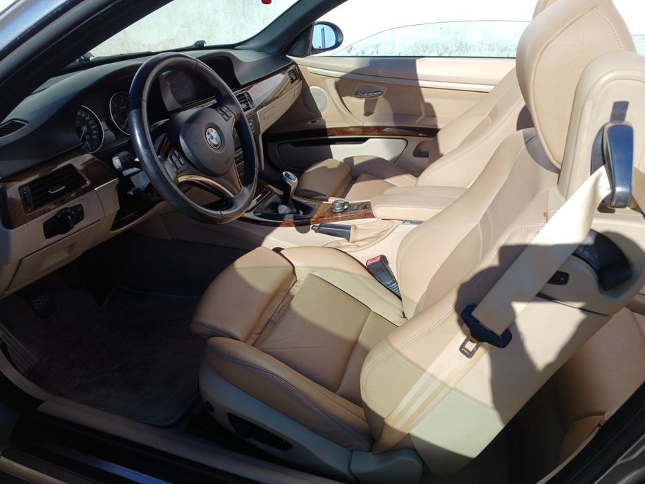 Bmw 330d cabriolet e93 - 231cv - pack M interior