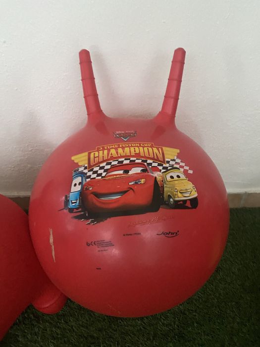 Saltitão Burrinho Bola saltitona Cars