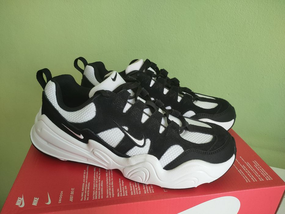 Кросівки жiночi  Nike Tech Hera  (DR9761-101) ОРИГІНАЛ