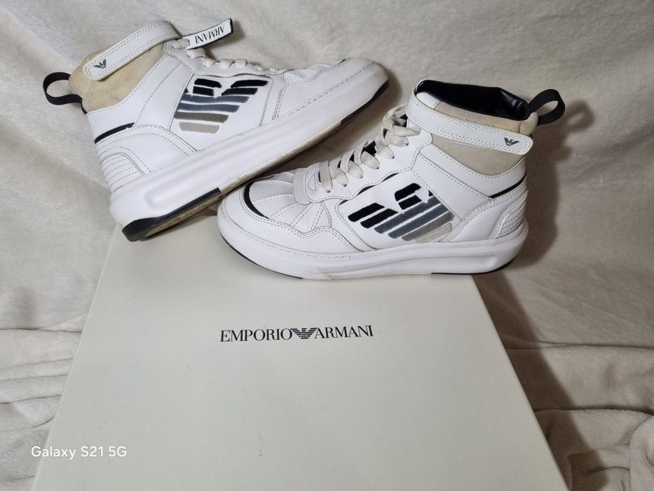 Emporio Armani - sneakersy skórzane. Rozmiar 41. Model unisex