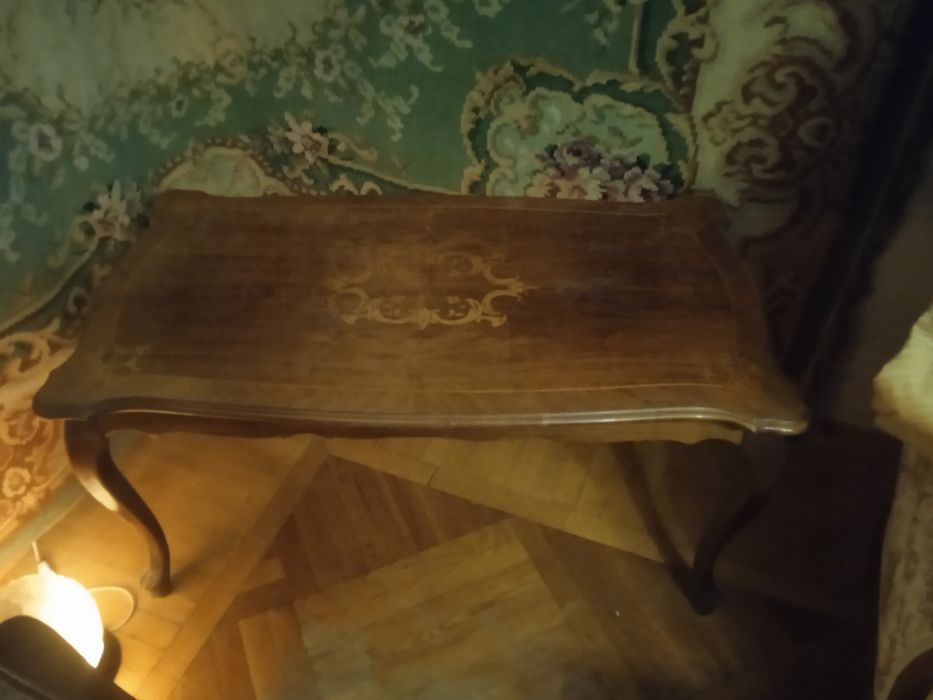 Гарнітур столовий 1977року Борокко, Румунський