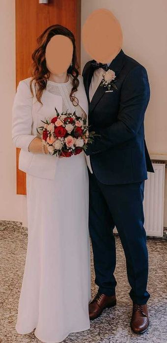 Suknia ślubna klasyczna, koronkowa góra, 40-42