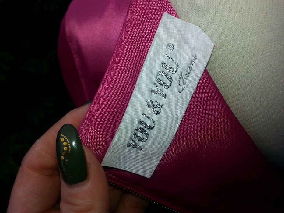 aramantowa sukienka bufki