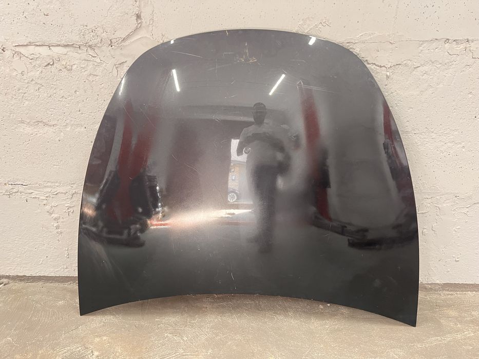 Оригінальний Капот на Tesla mY