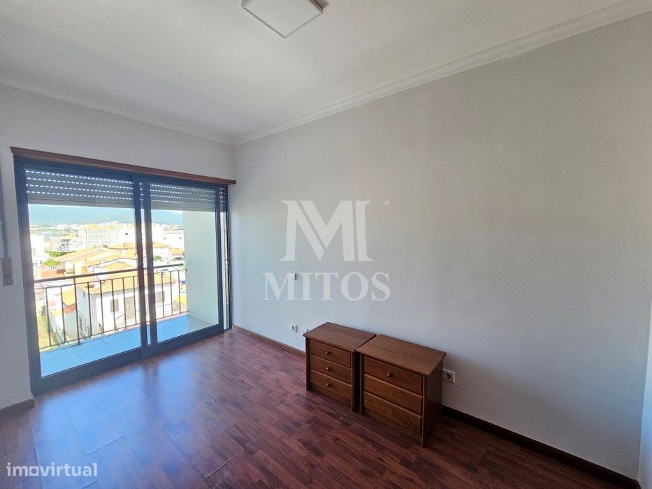 Apartamento T4 mobilado - Darque