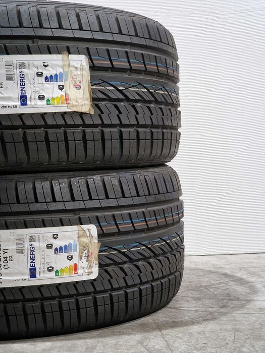 [Como Novos] 2 Pneus 275/35R22 CONTINENTAL