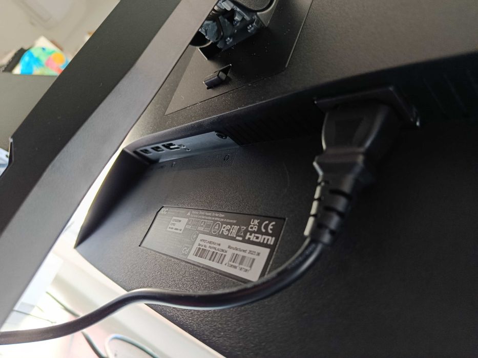 Monitor curvo 27 polegadas