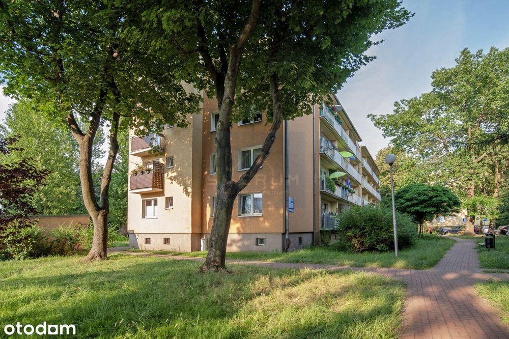M-3 Centrum z balkonem.