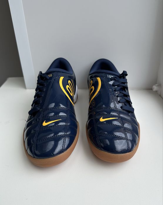Футзалки Nike W T90 Midnight Navy/Univ Gold, розмір 40 (25,5 см)