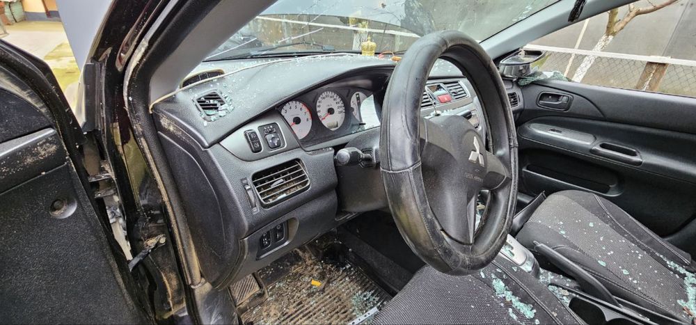 Разборка Mitsubishi lancer  9 1.6 автомат