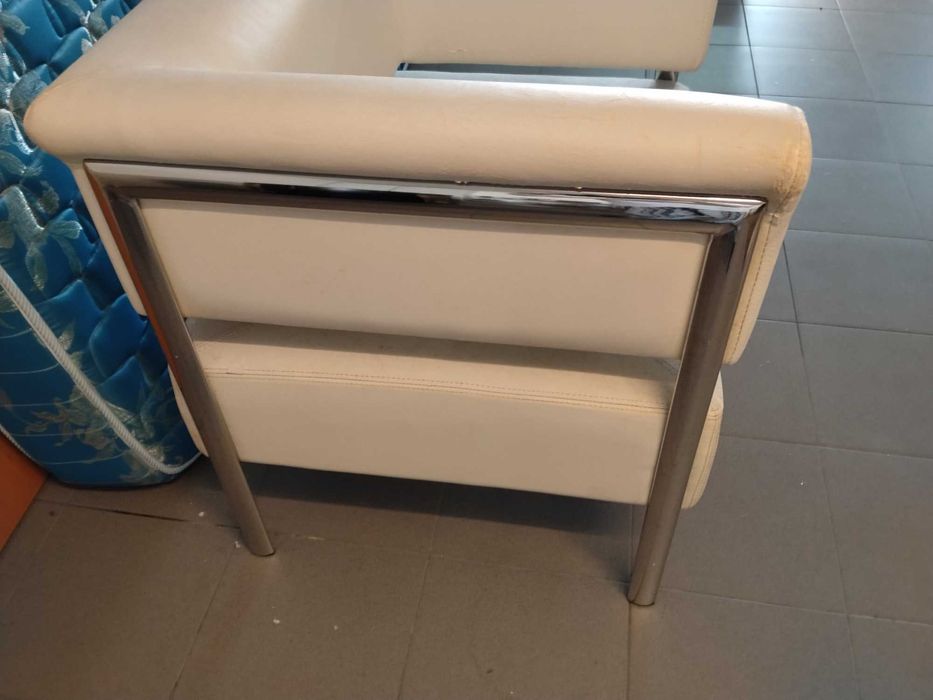 Cadeirão pele sintética