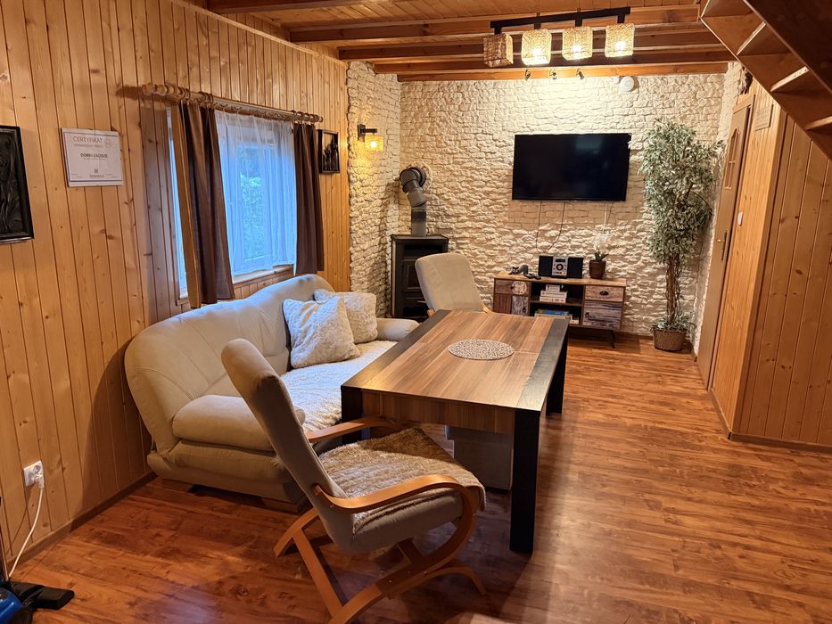 Domki Zacisze Czarny Młyn z Jacuzzi k. Jastrzębiej Góry