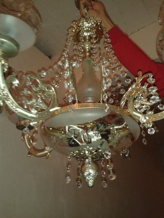 Lustre com 4 chaminés antigo e muito bonito