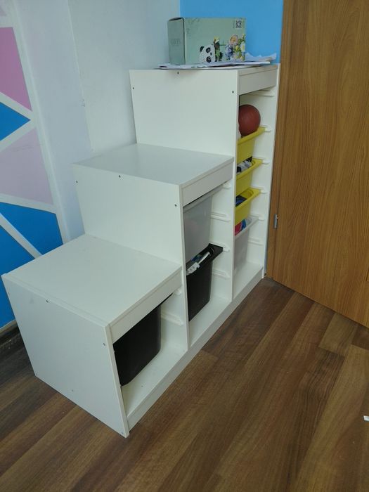 Regał ikea w dobrym stanie