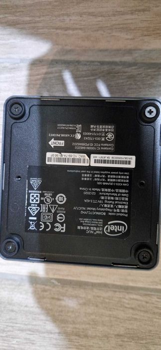 Intel NUC NUC7CJYHN UCFF Kit Intel Celeron J4005