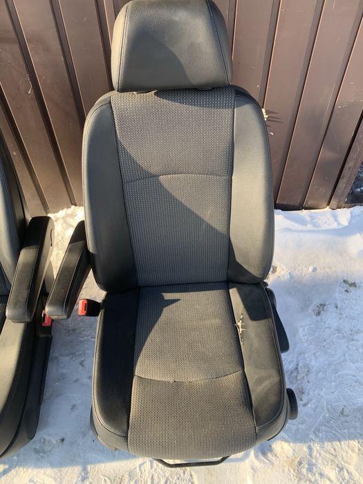 Передні сидіння з підігрівом на Mercedes Vito-Viano