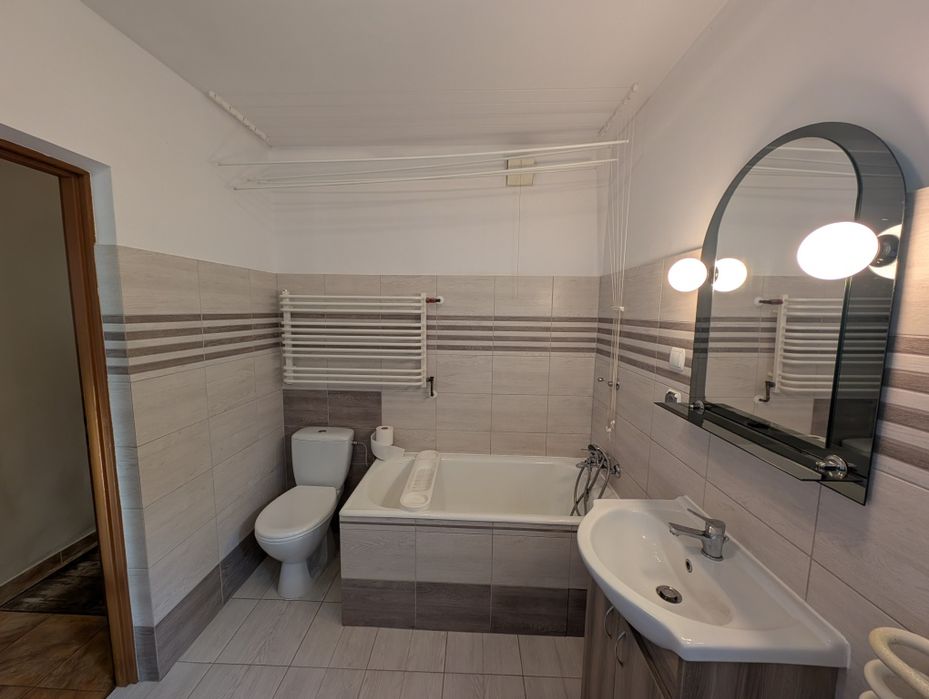 Umeblowany dom z dużą działką