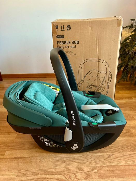 Fotelik Maxi-Cosi Pebble 360 + Adaptery