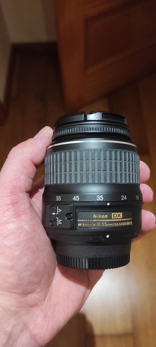 NIKON D3100 + Objetiva AF-S DX 18-55mm e AF-S DX 55-200mm VR