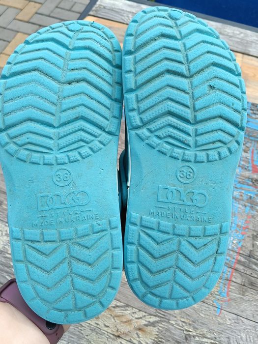 Крокси 36 розмір