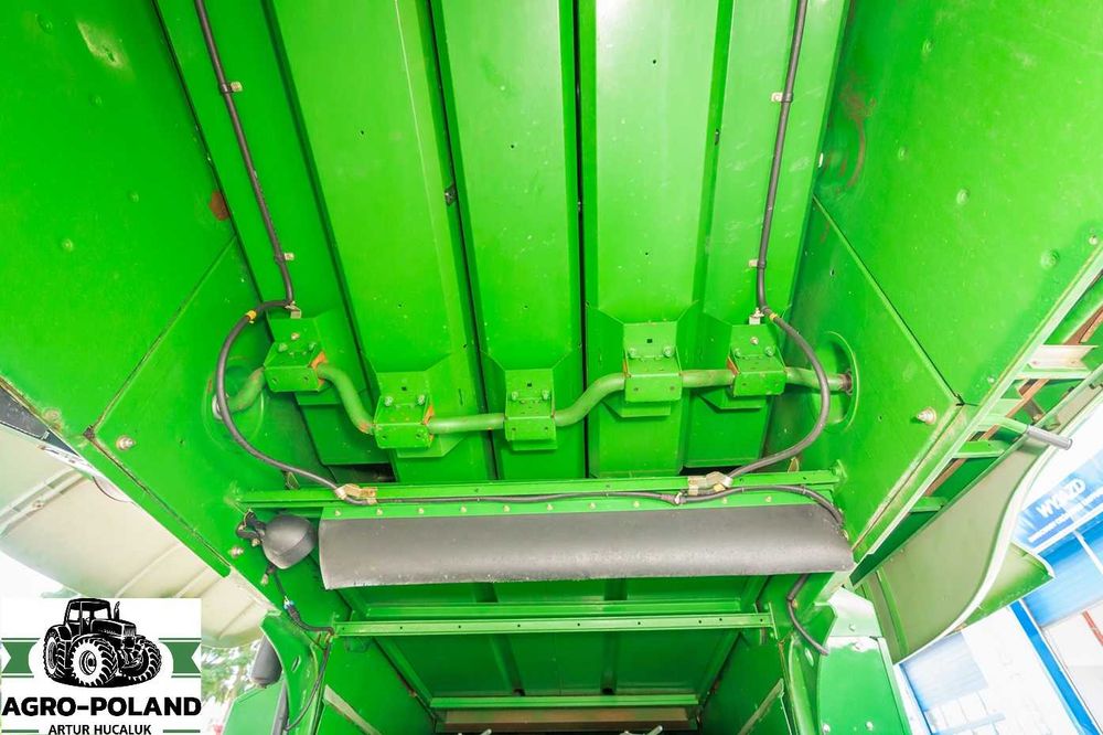 Комбайн зернозбиральний JOHN DEERE W 550 - 2981 м/г - 5,5 м - 2011 рік