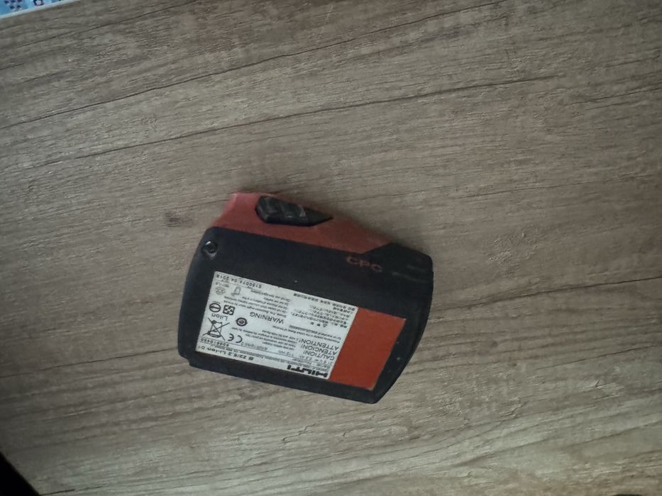 Akumulator B22 Hilti 5.2 ah jak nowe