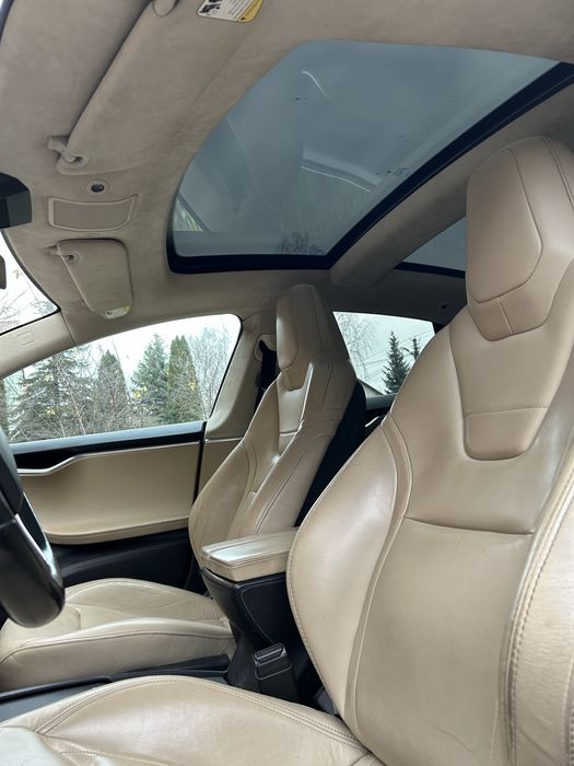 Tesla Model S 90d 2016