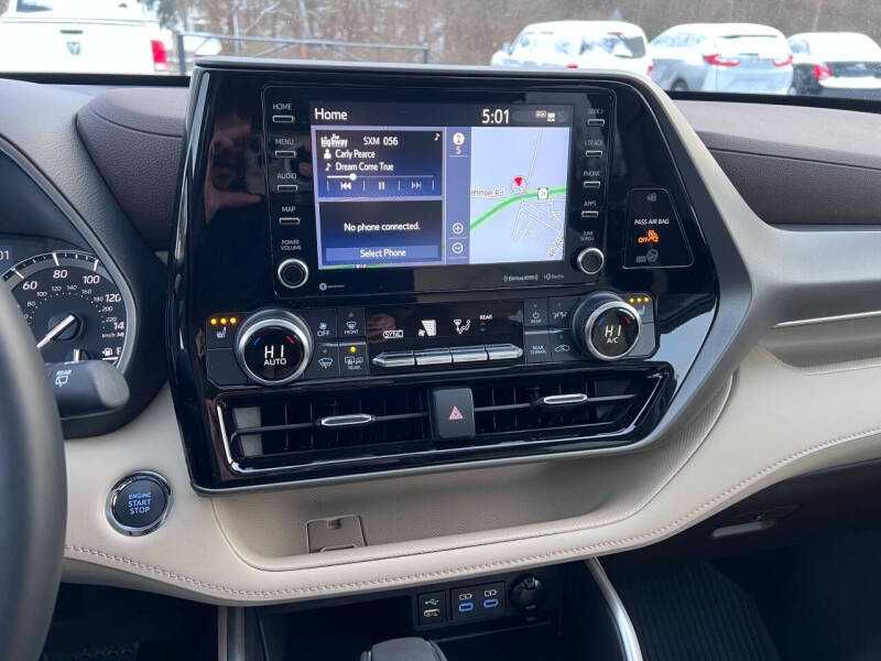 2022 Toyota Highlander XLE