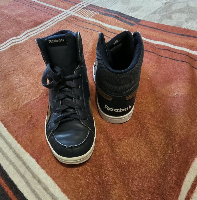 осінні кросівки на хлопчика 36р шкіряні, Reebok