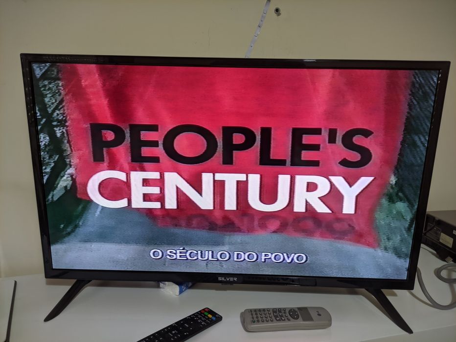 Colecção VHS O Século do Povo com oferta de leitor de VHS