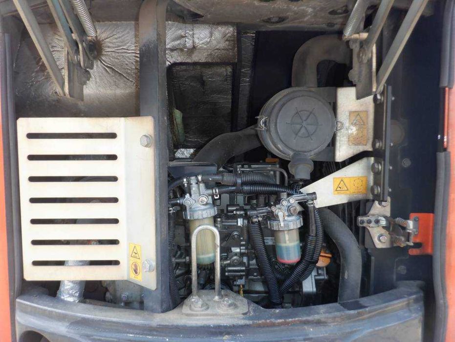 Гусеничний екскаватор HITACHI ZX20UR-5A