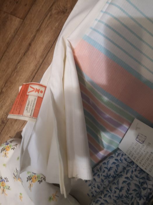 Постельное бельё простынь лён Разное. СССР.