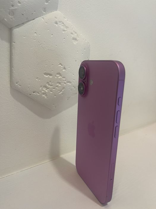 iPhone 16 Plus 128GB Pink